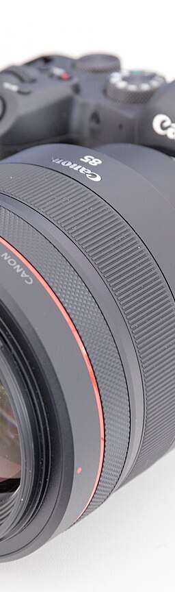 Canon EOS R6 + 24-70mm f/2.8