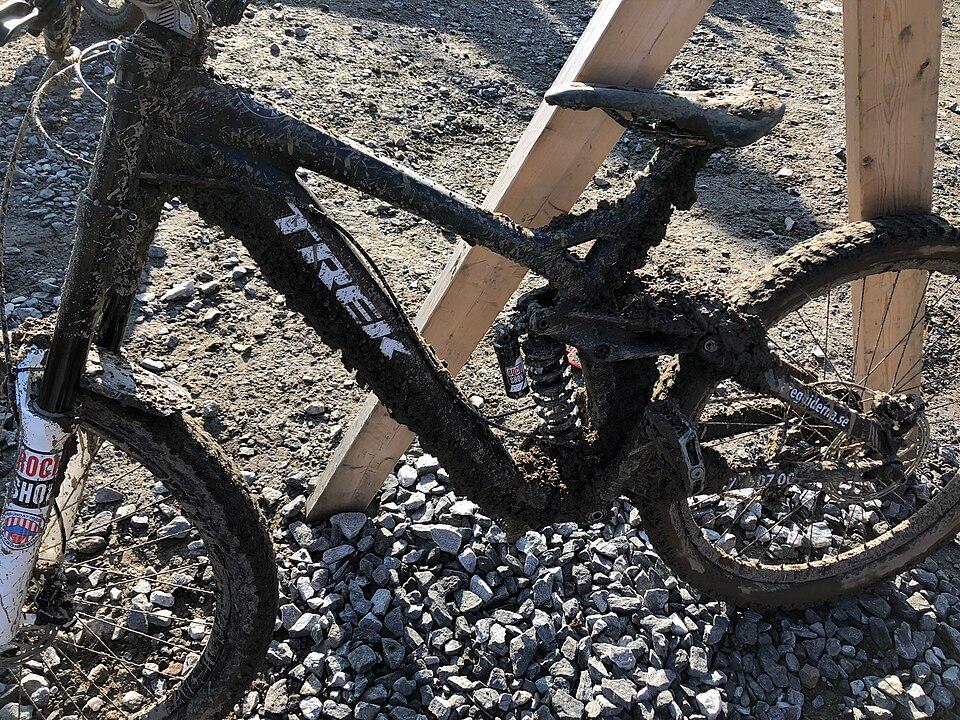 E-bike trekking Cube Reaction