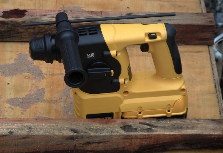 Ciocan rotopercutor SDS-Plus Bosch