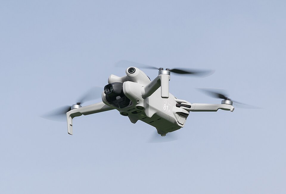 Drona DJI Mini 4 Pro